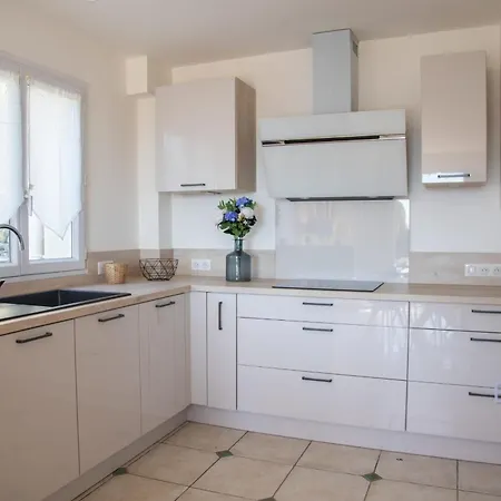 Cannes Hills Sea View Pool 6 To 8 Pers Villa