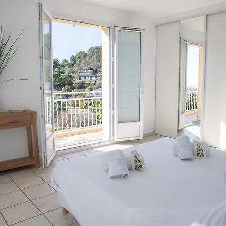 Villa Cannes Hills Sea View Pool 6 To 8 Pers Le Cannet