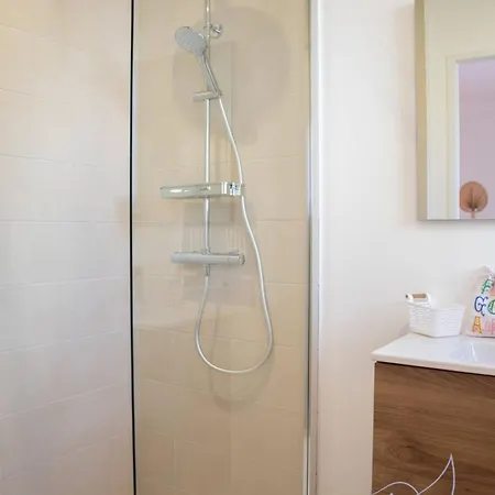 Cannes Hills Sea View Pool 6 To 8 Pers * لو كانيت