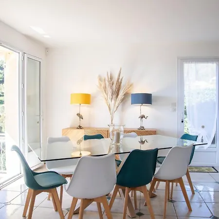Cannes Hills Sea View Pool 6 To 8 Pers