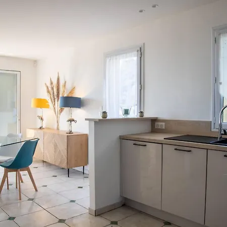 Cannes Hills Sea View Pool 6 To 8 Pers Villa Le Cannet
